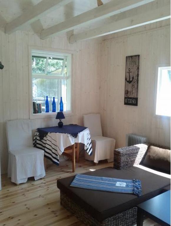 Tirbi Holiday House Kassari Oda fotoğraf